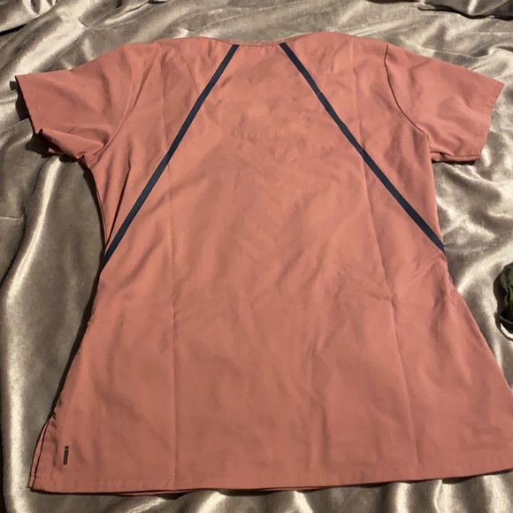Greys anatomy scrubs - Picture 2 of 6